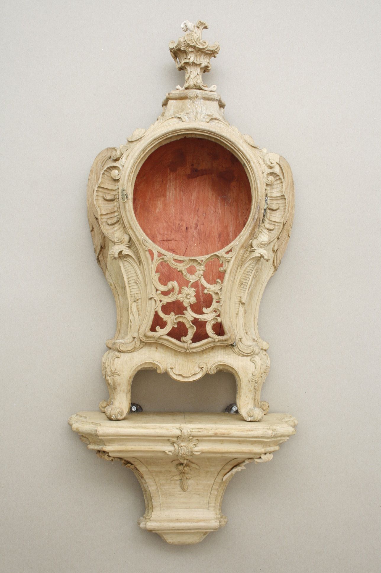 Die Uhr nach Freilegung